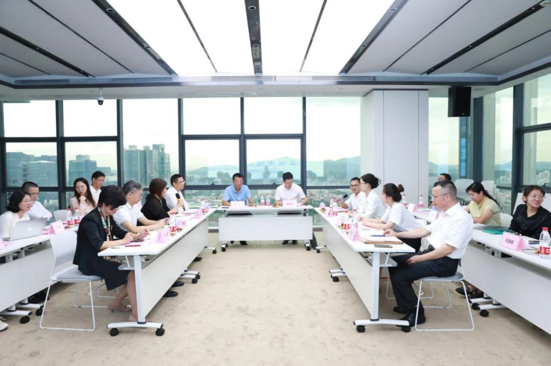 东莞仲裁委员会负责人一行走访北京德恒（东莞）律师事务所