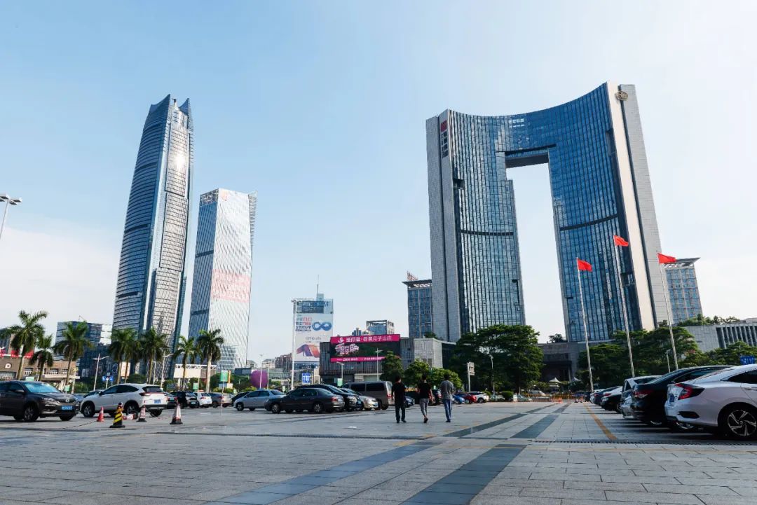 新华社：习近平在中共中央政治局第十次集体学习时强调 加强涉外法制建设 营造有利法治条件和外部环境